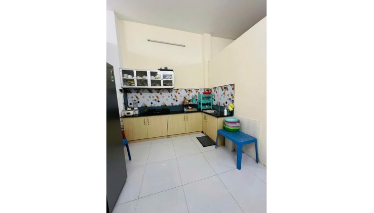Ngộp Thoại Ngọc Hầu - 4x18m - HXH 8m vô nhà - 3 tầng BTCT